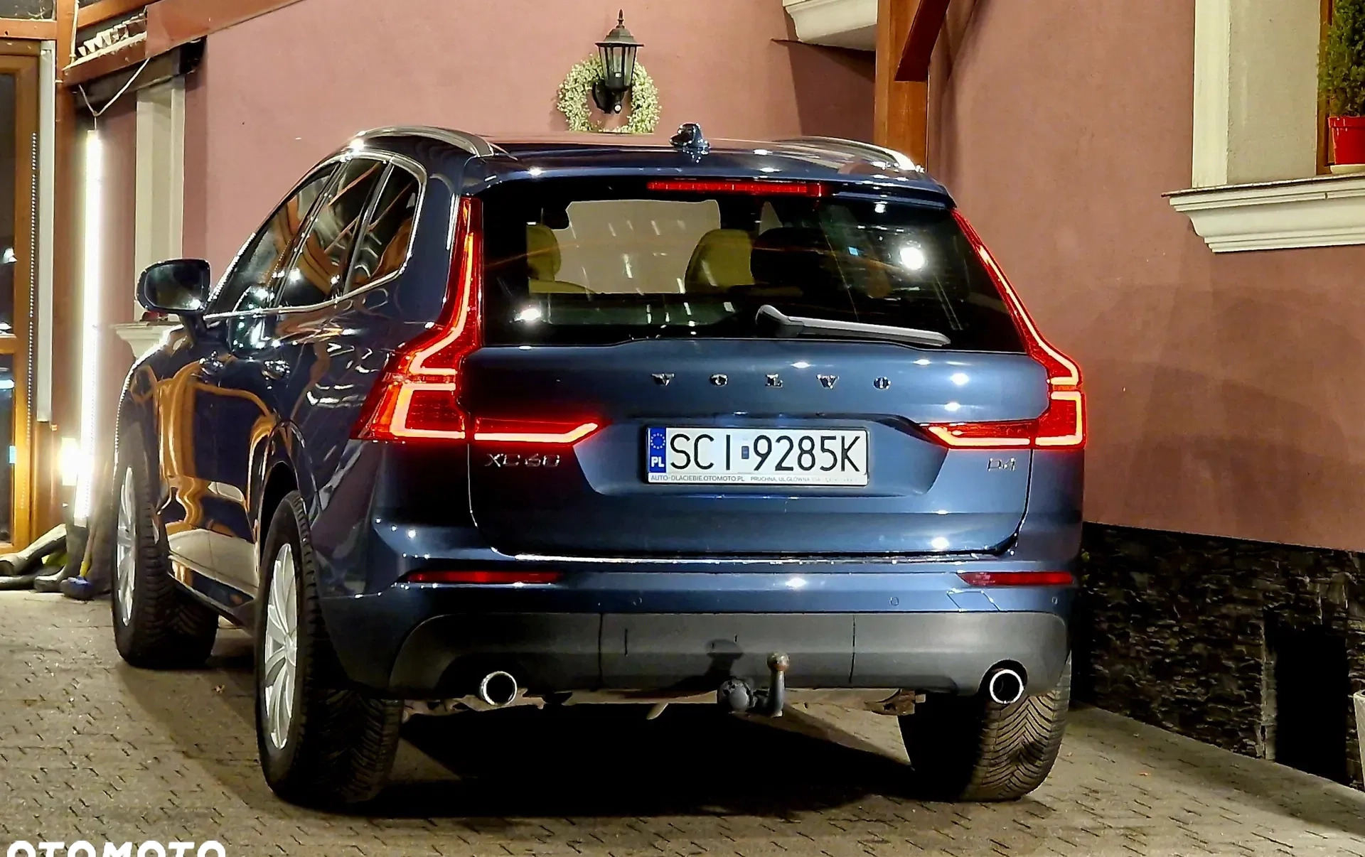 Volvo XC 60 cena 92999 przebieg: 250000, rok produkcji 2018 z Stary Sącz małe 667